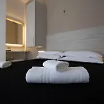 Bi Hotel