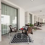 Hotel Bi