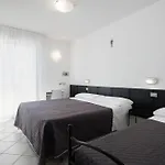 Bi Hotel