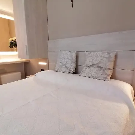 Bi Hotel 3*