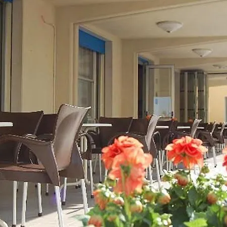 Bi Hotel
