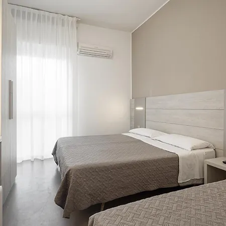 Hotel Bi 3*