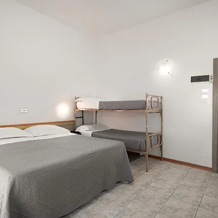 Bi Hotel 3*